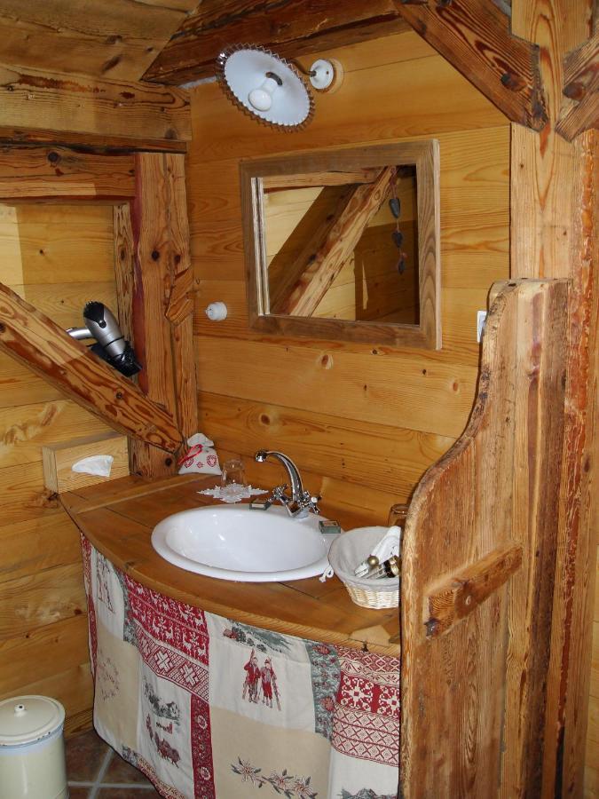 Le Grenier Bed & Breakfast Saint-Paul-en-Chablais Luaran gambar
